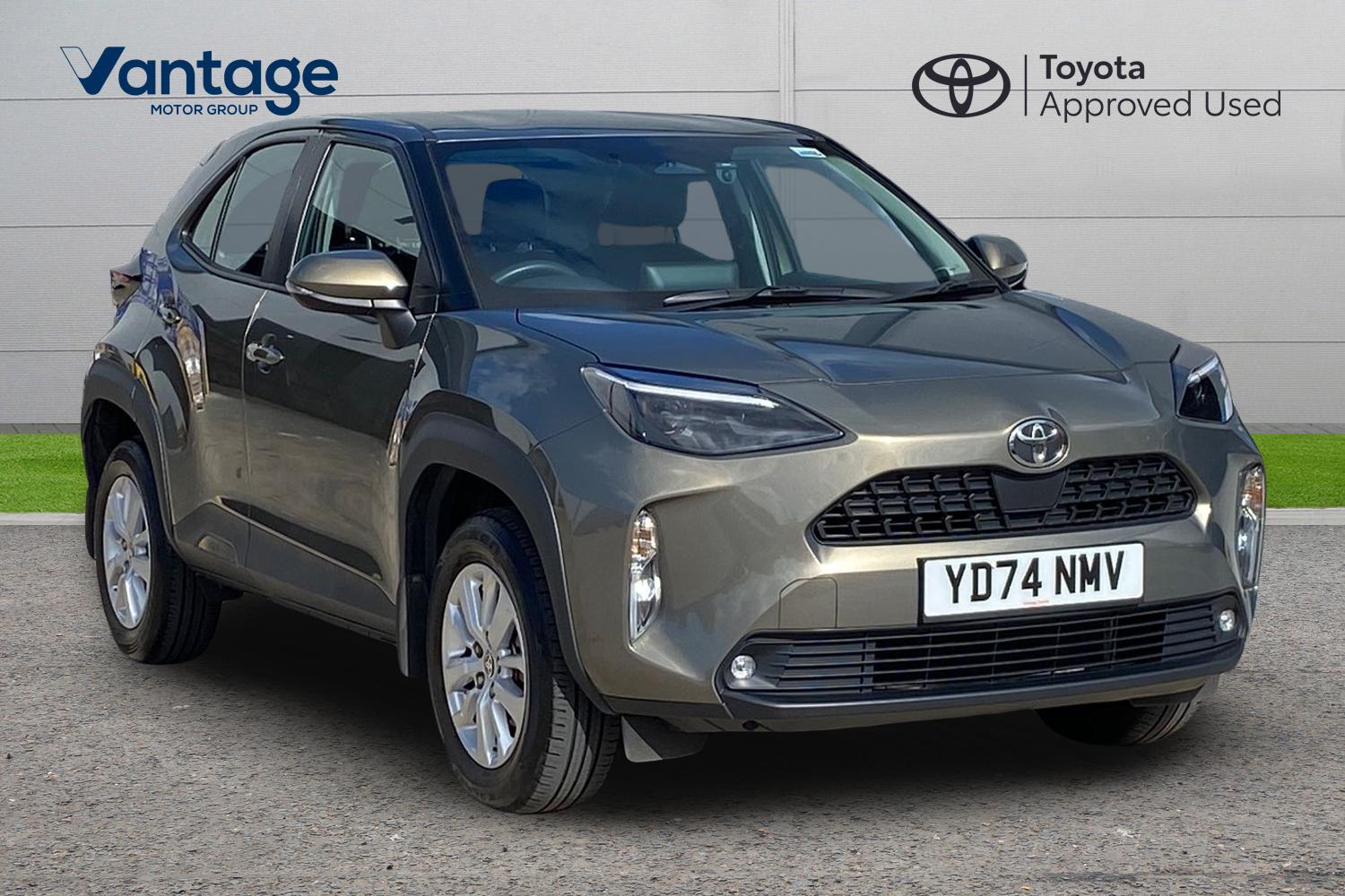 Main listing image - Toyota Yaris Cross
