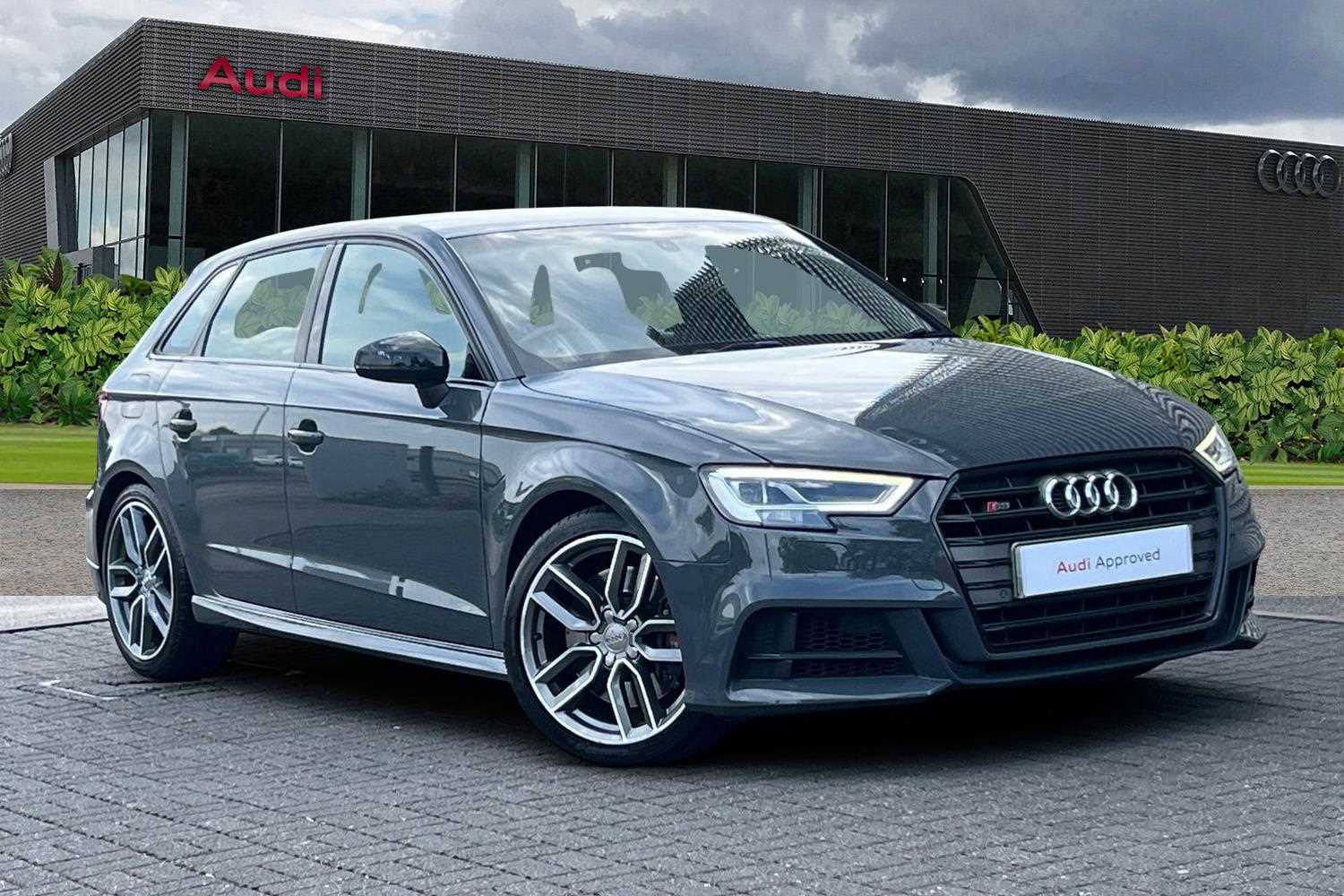 Main listing image - Audi S3