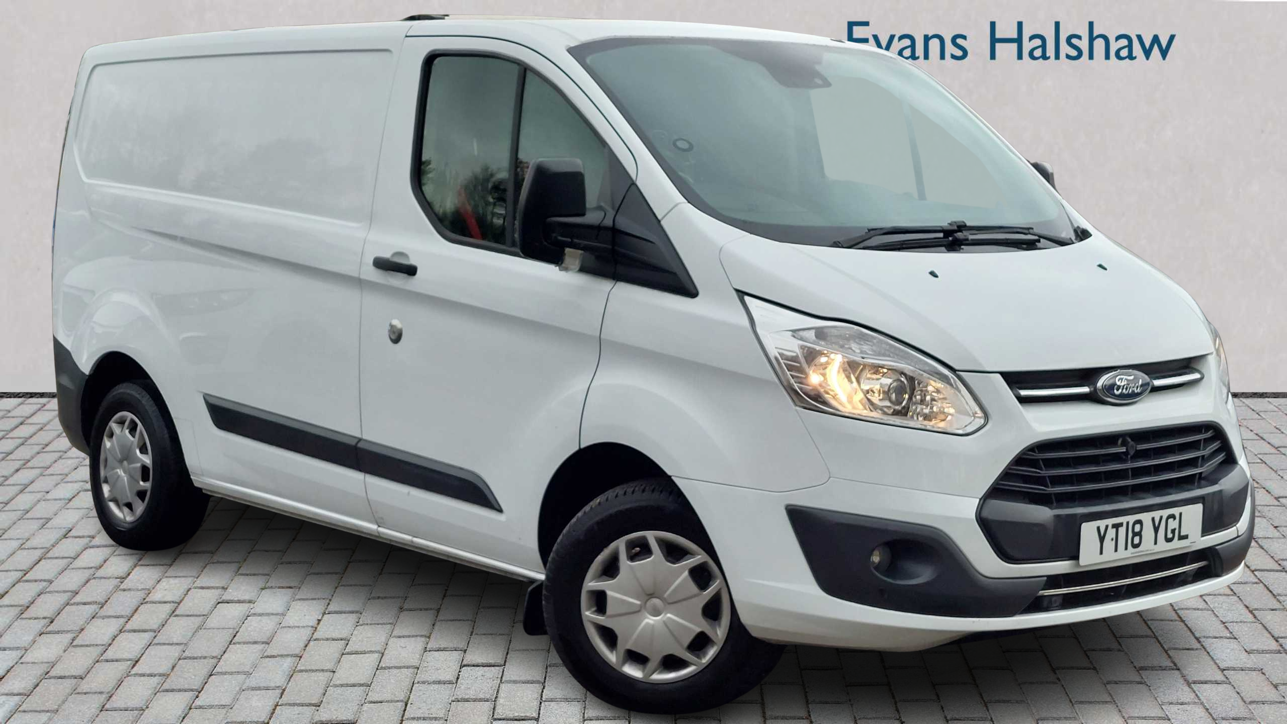 Main listing image - Ford Transit Custom