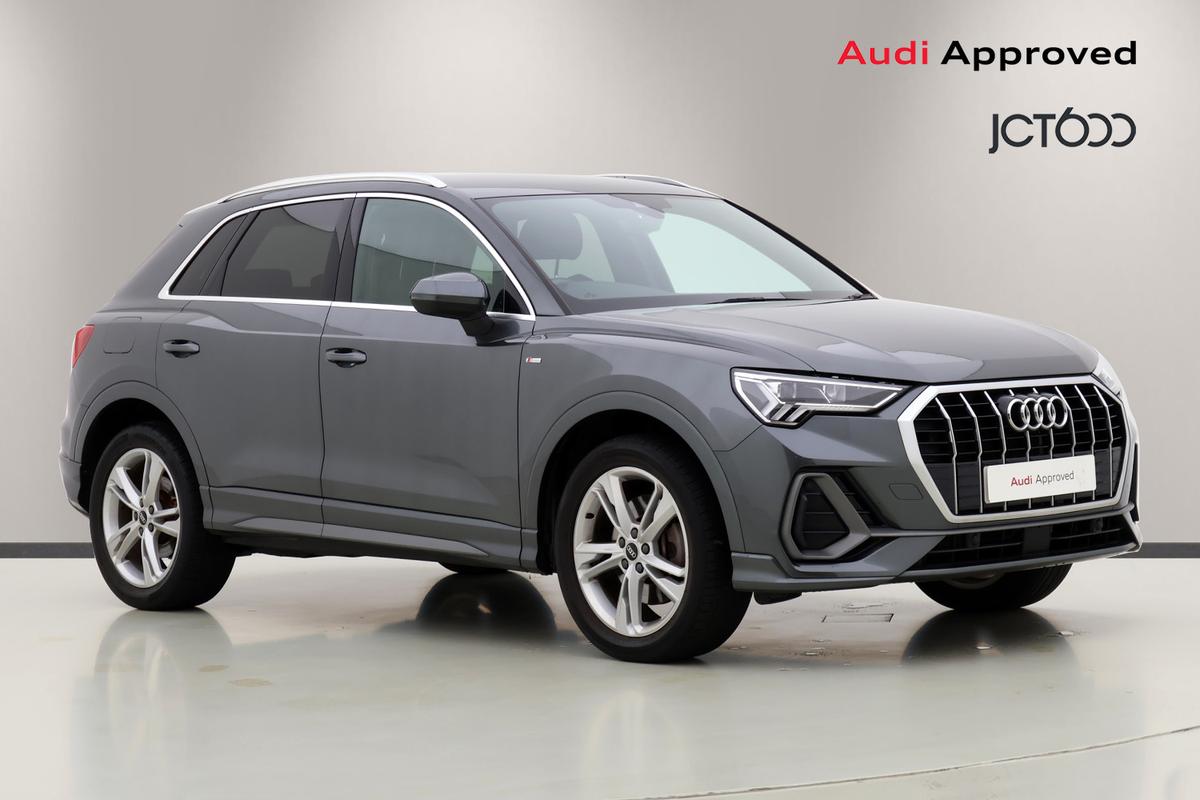 Main listing image - Audi Q3