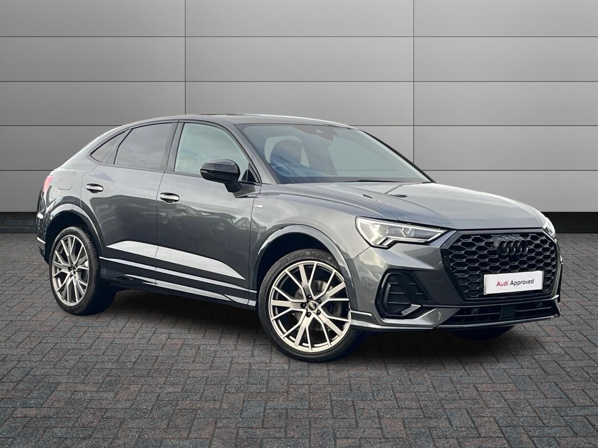 Main listing image - Audi Q3
