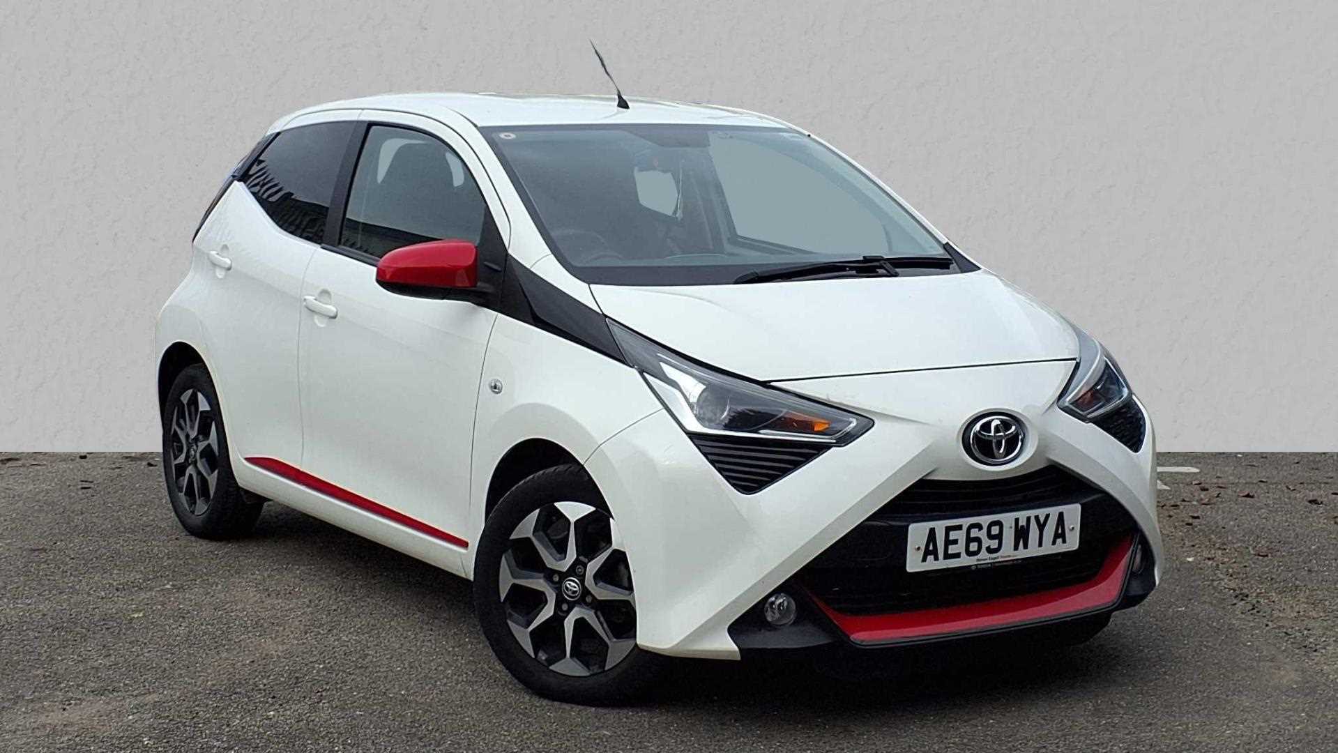 Main listing image - Toyota Aygo