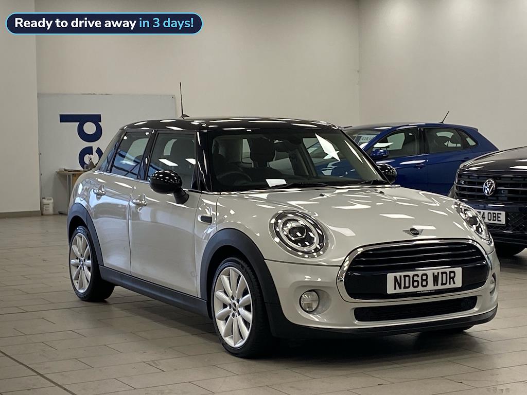 Main listing image - MINI Hatchback 5dr