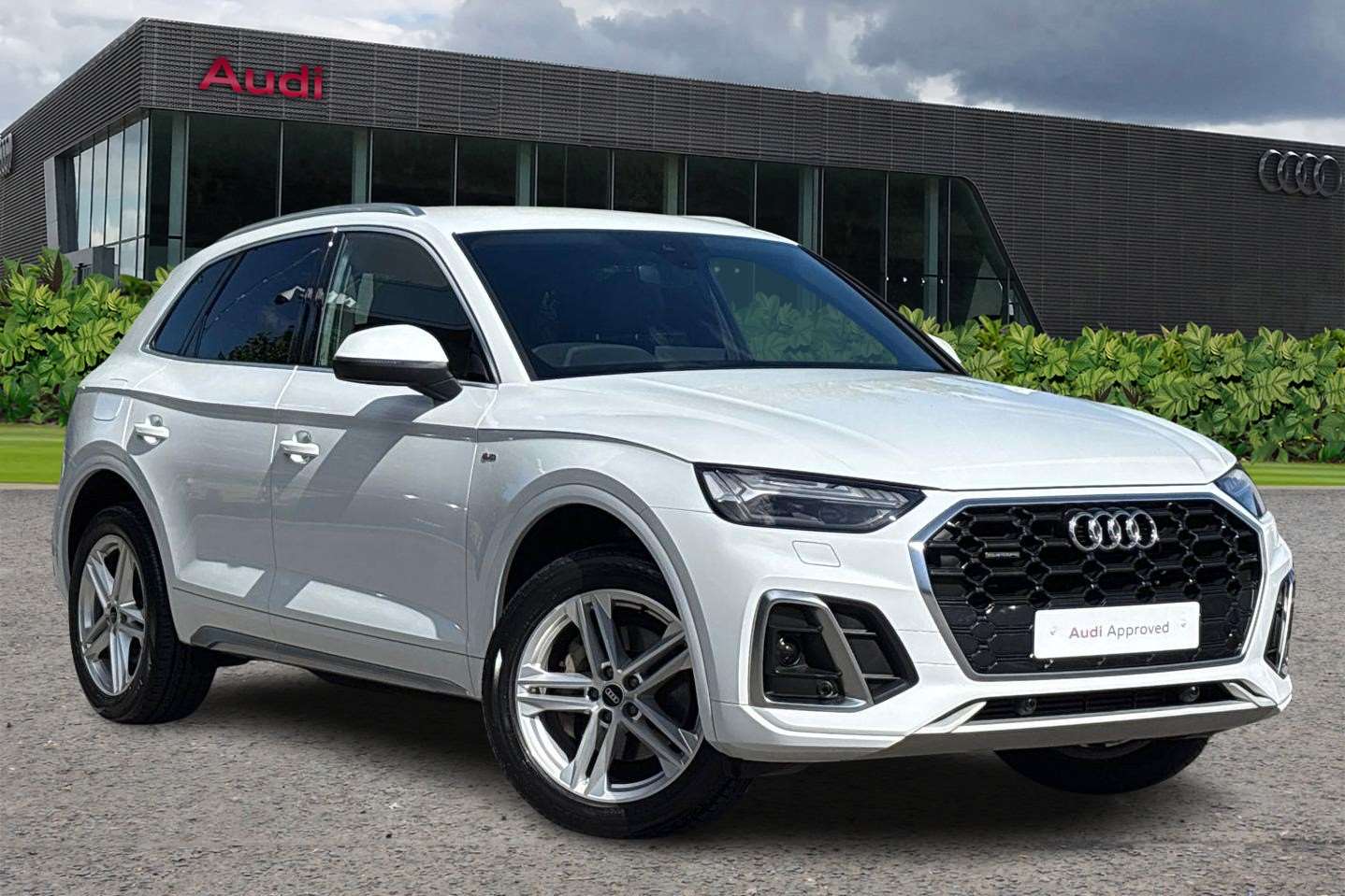 Main listing image - Audi Q5