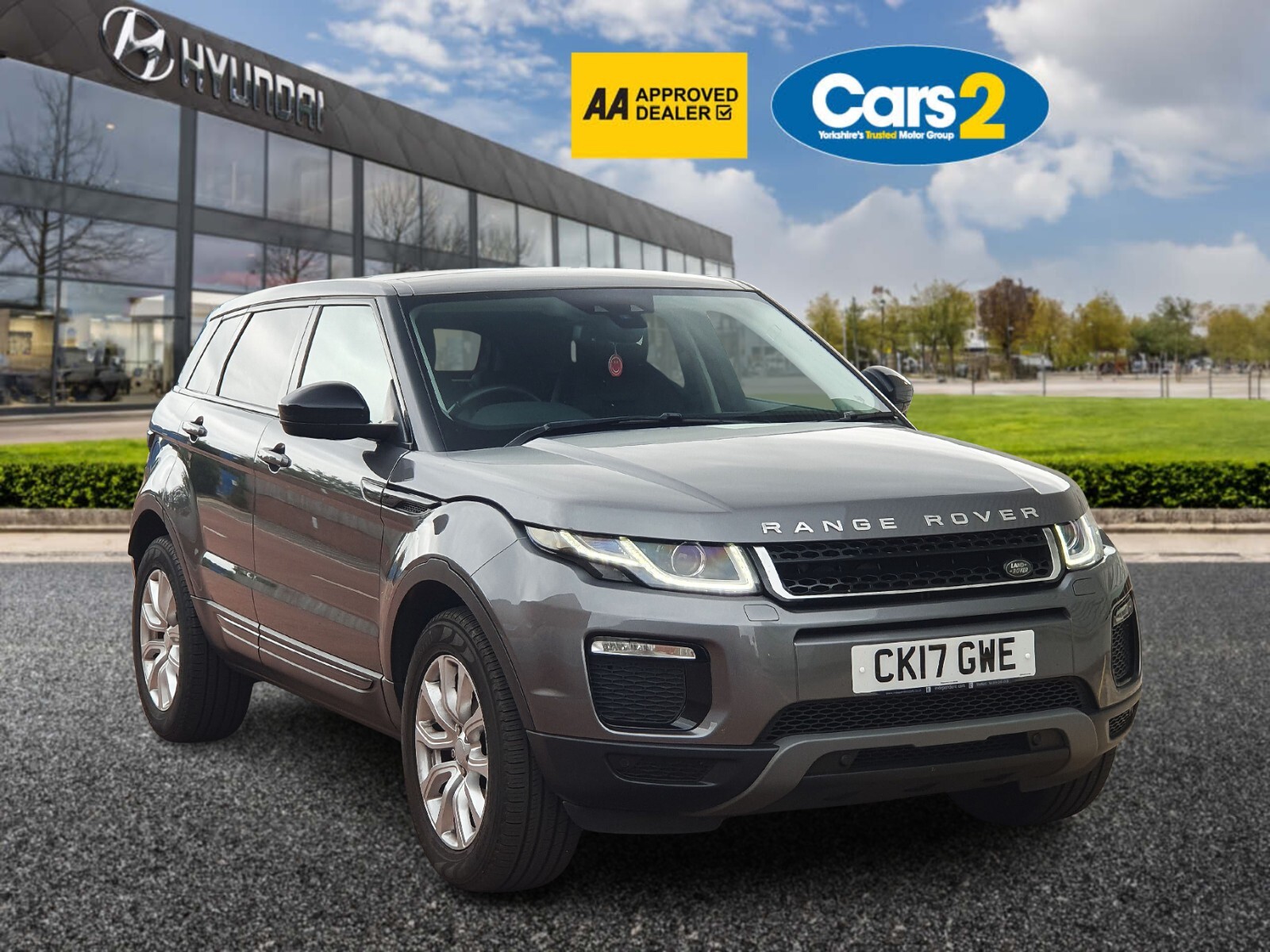 Main listing image - Land Rover Range Rover Evoque