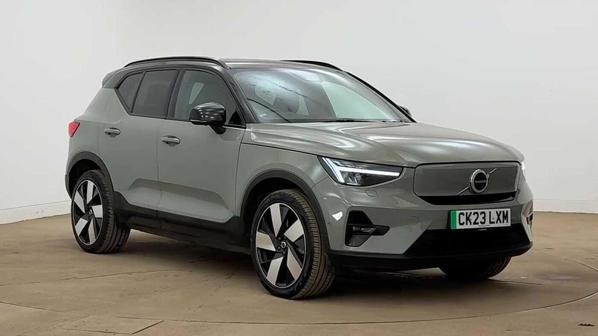 Main listing image - Volvo XC40 Recharge