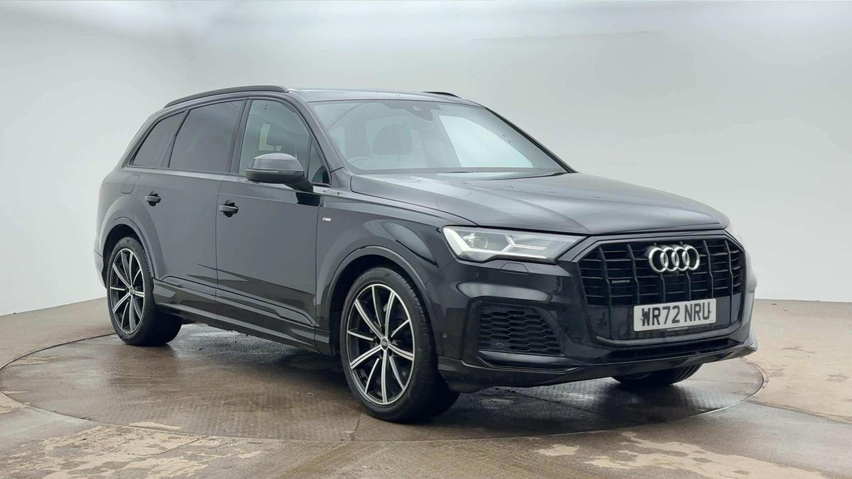 Main listing image - Audi Q7