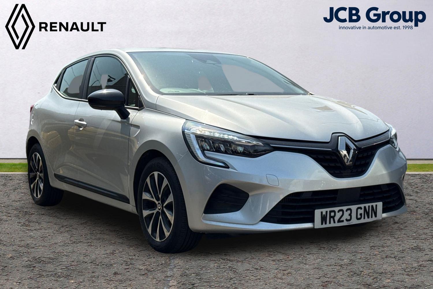 Main listing image - Renault Clio