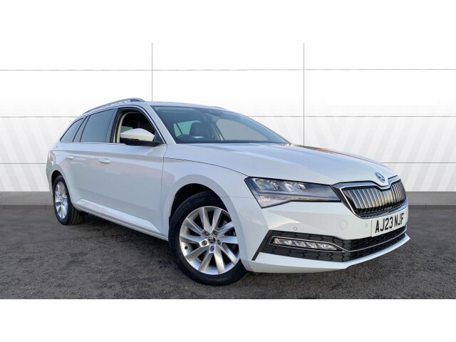 Main listing image - Skoda Superb Estate