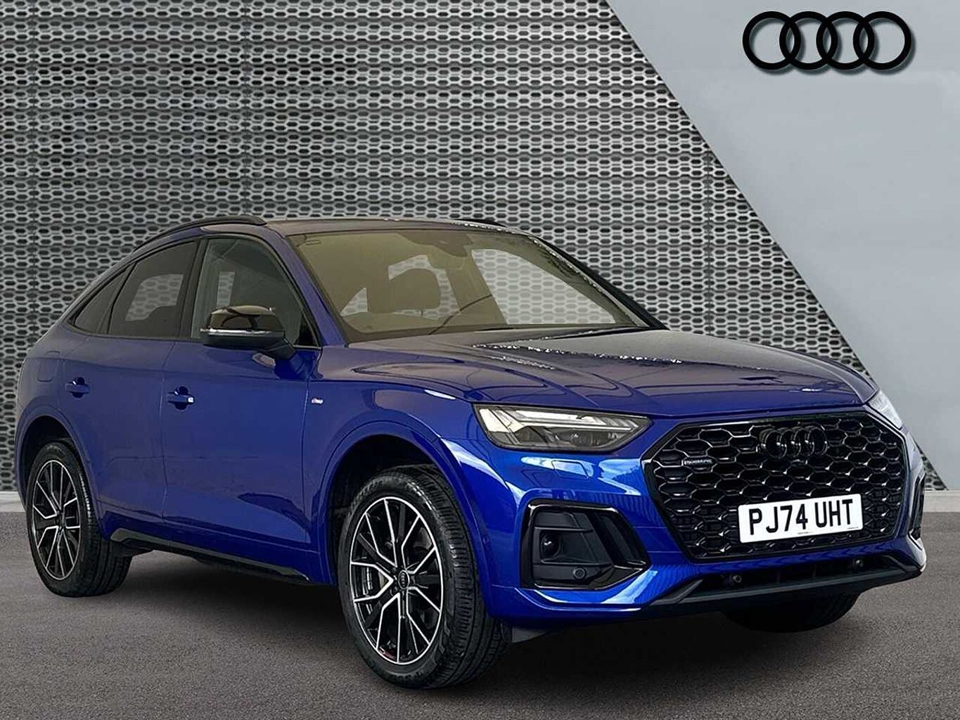 Main listing image - Audi Q5