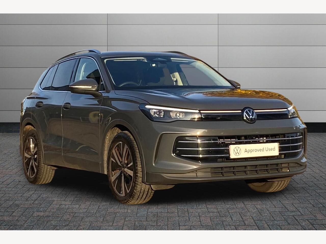 Main listing image - Volkswagen Tiguan