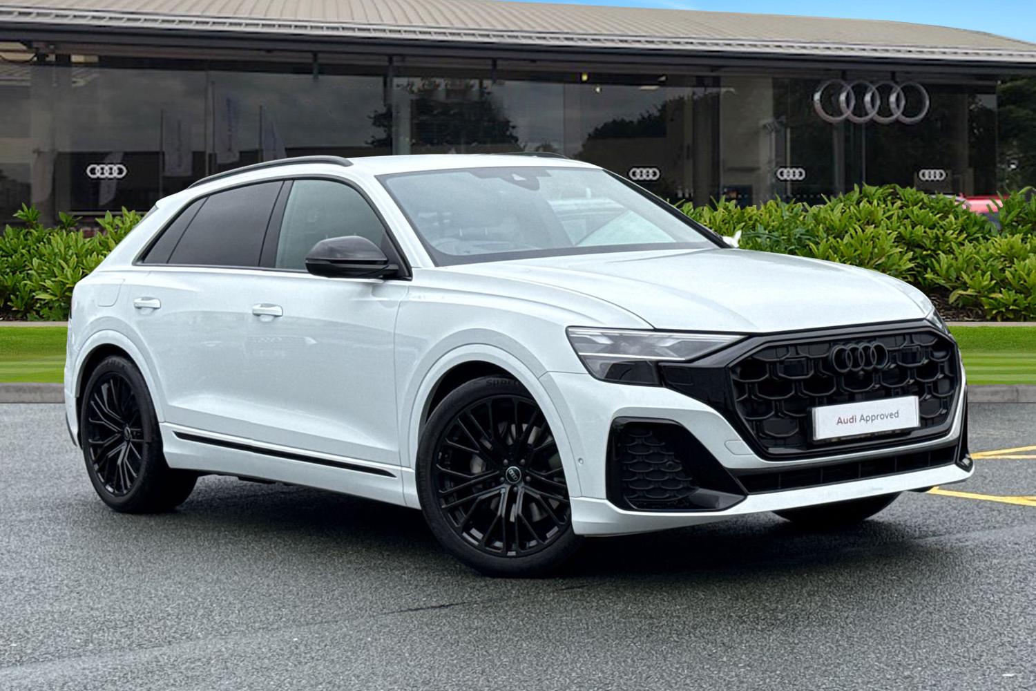 Main listing image - Audi Q8