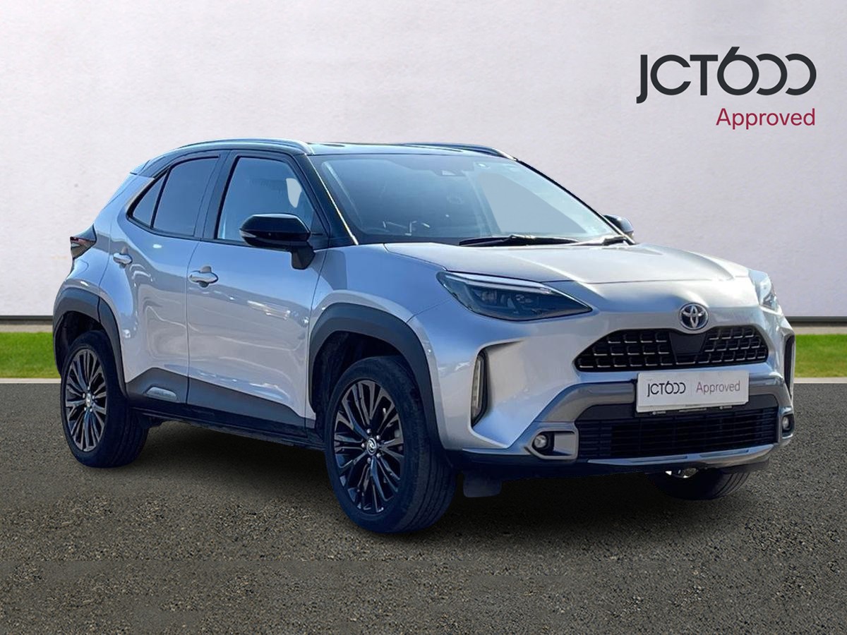 Main listing image - Toyota Yaris Cross