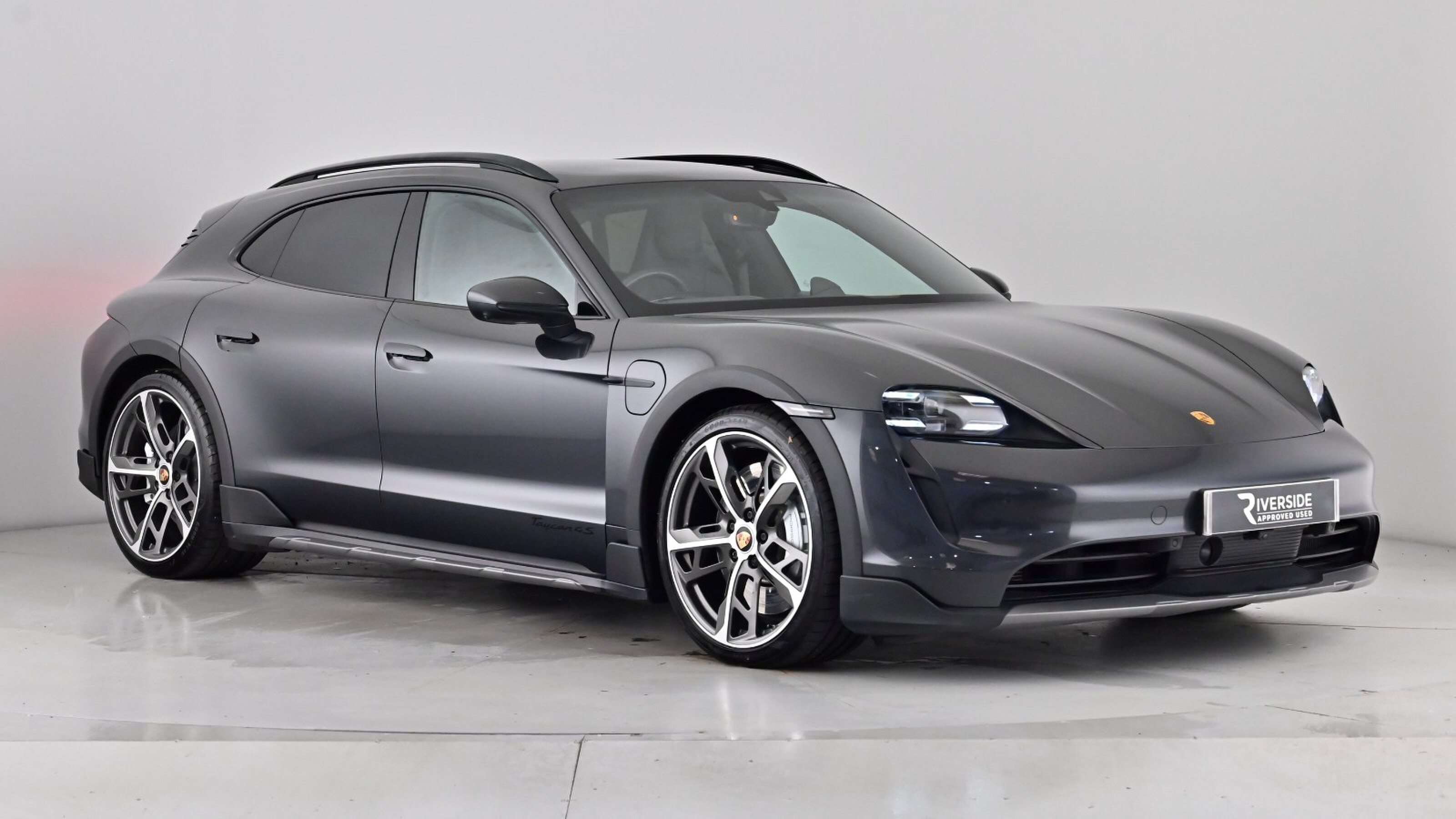Main listing image - Porsche Taycan