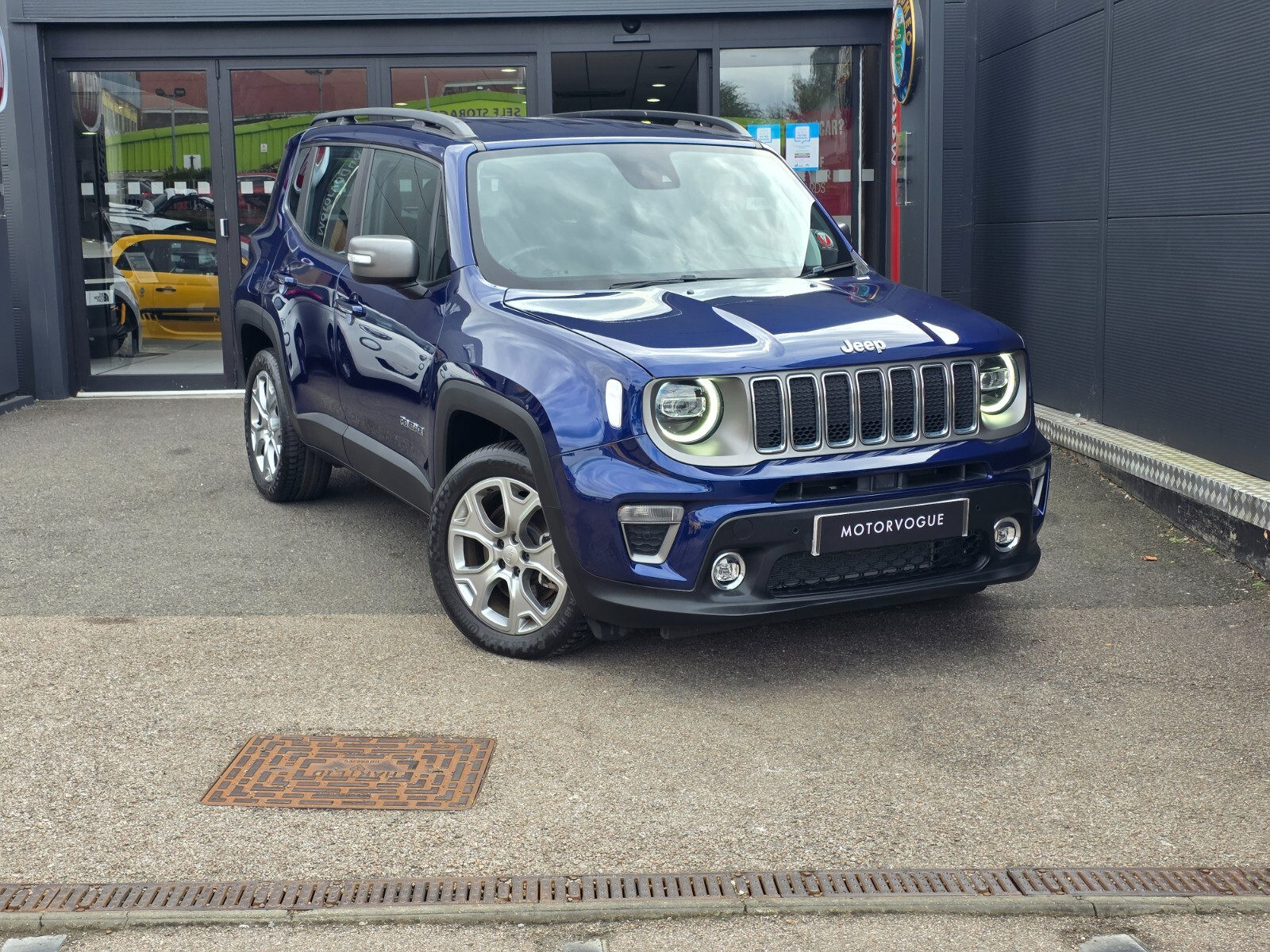 Main listing image - Jeep Renegade