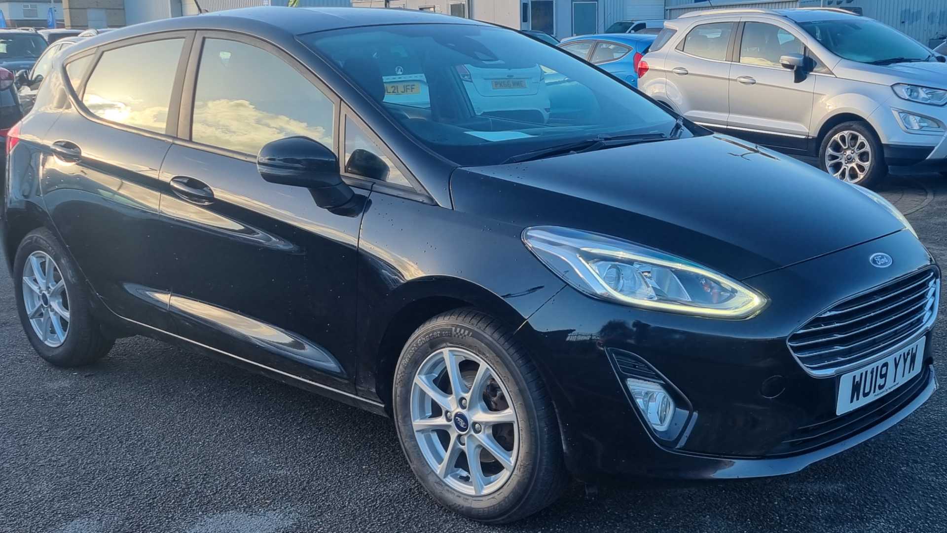 Main listing image - Ford Fiesta