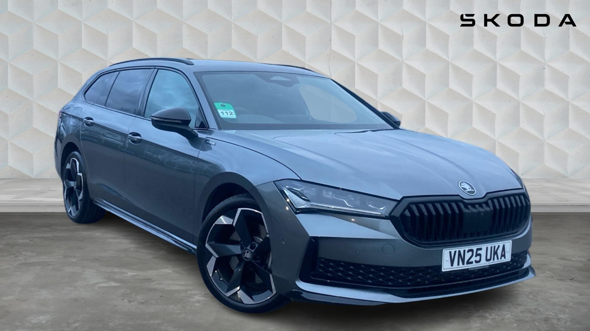 Main listing image - Skoda Superb Estate