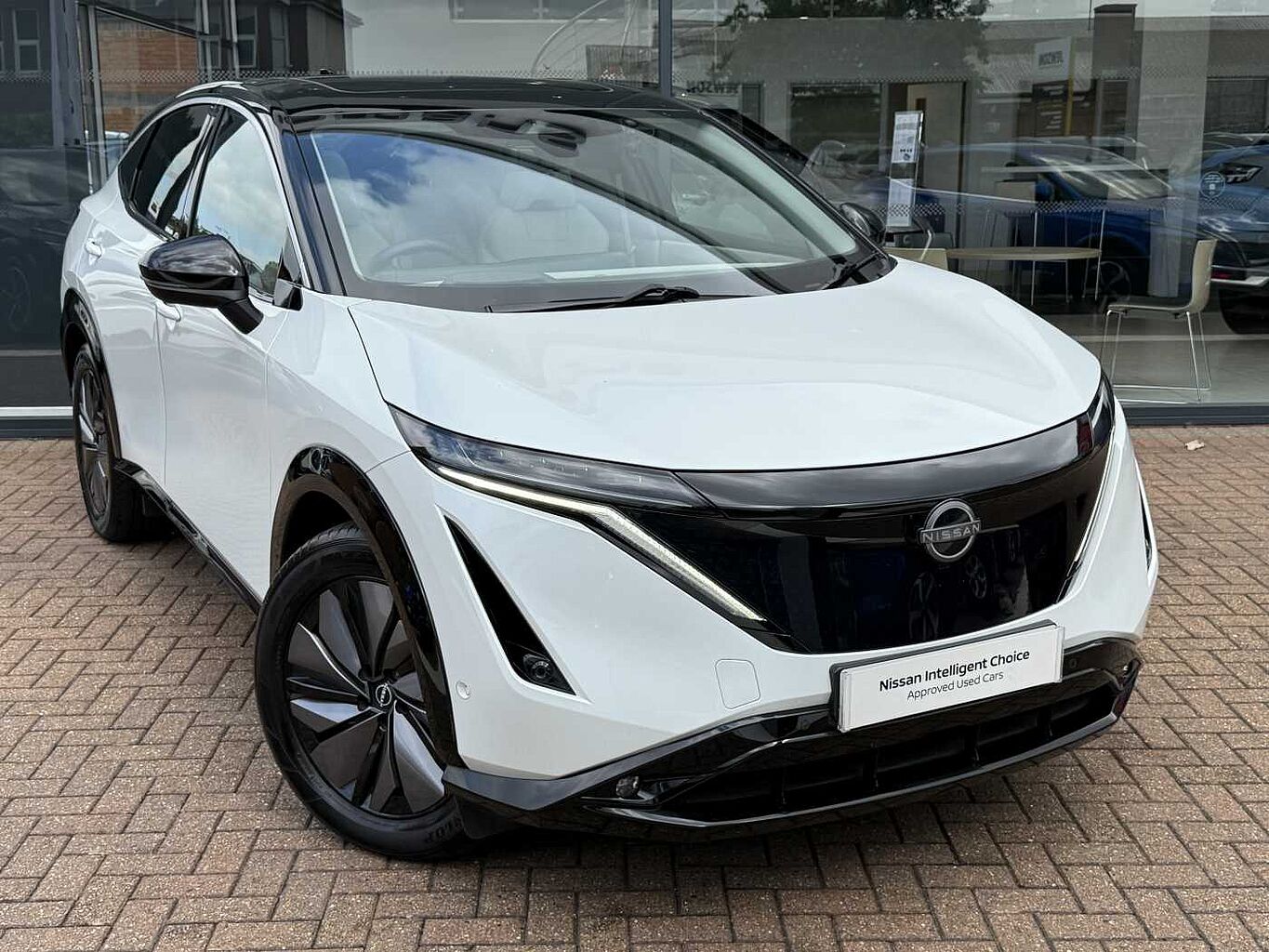 Main listing image - Nissan Ariya