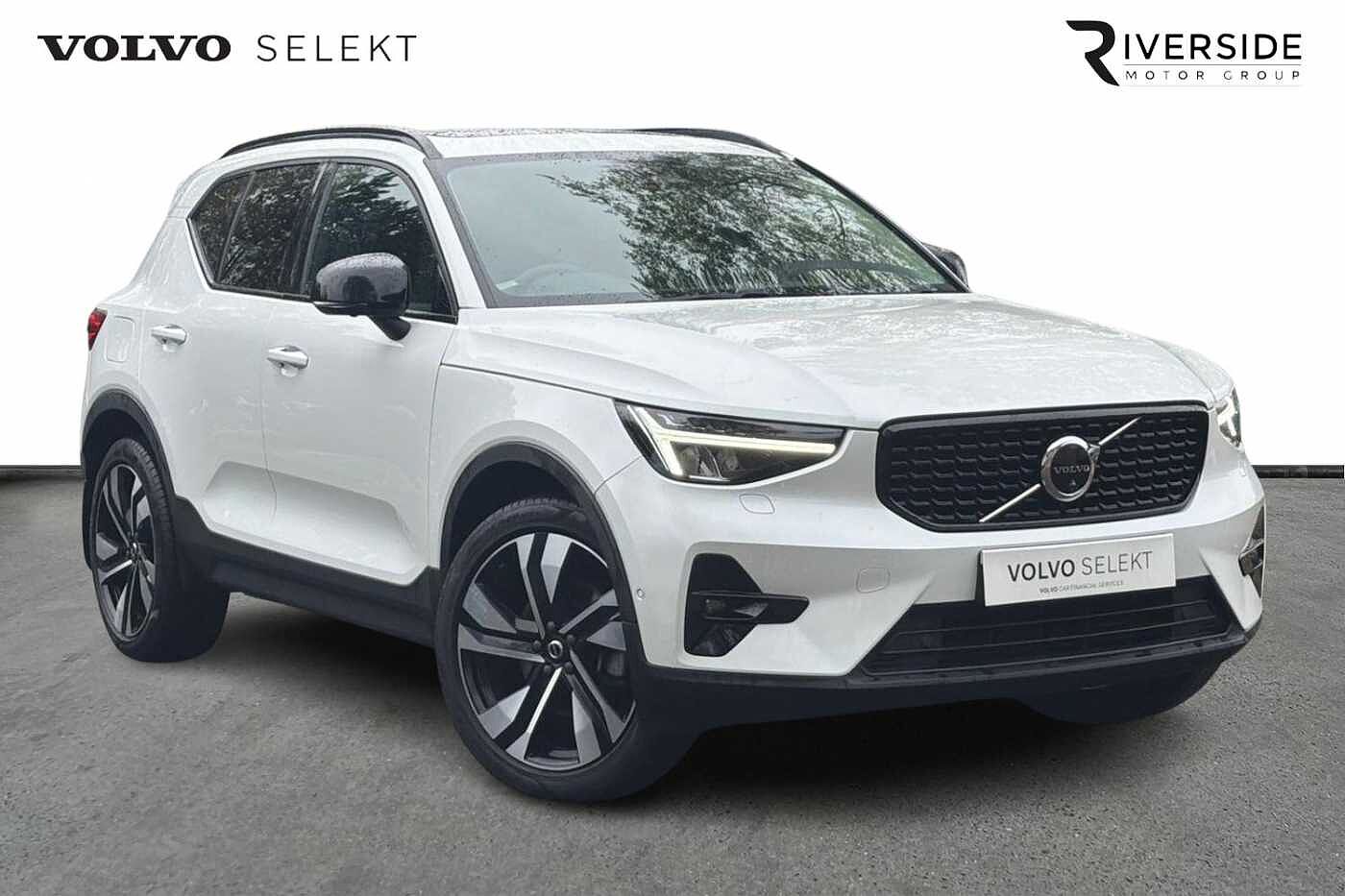Main listing image - Volvo XC40