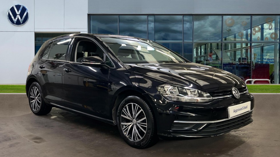 Main listing image - Volkswagen Golf