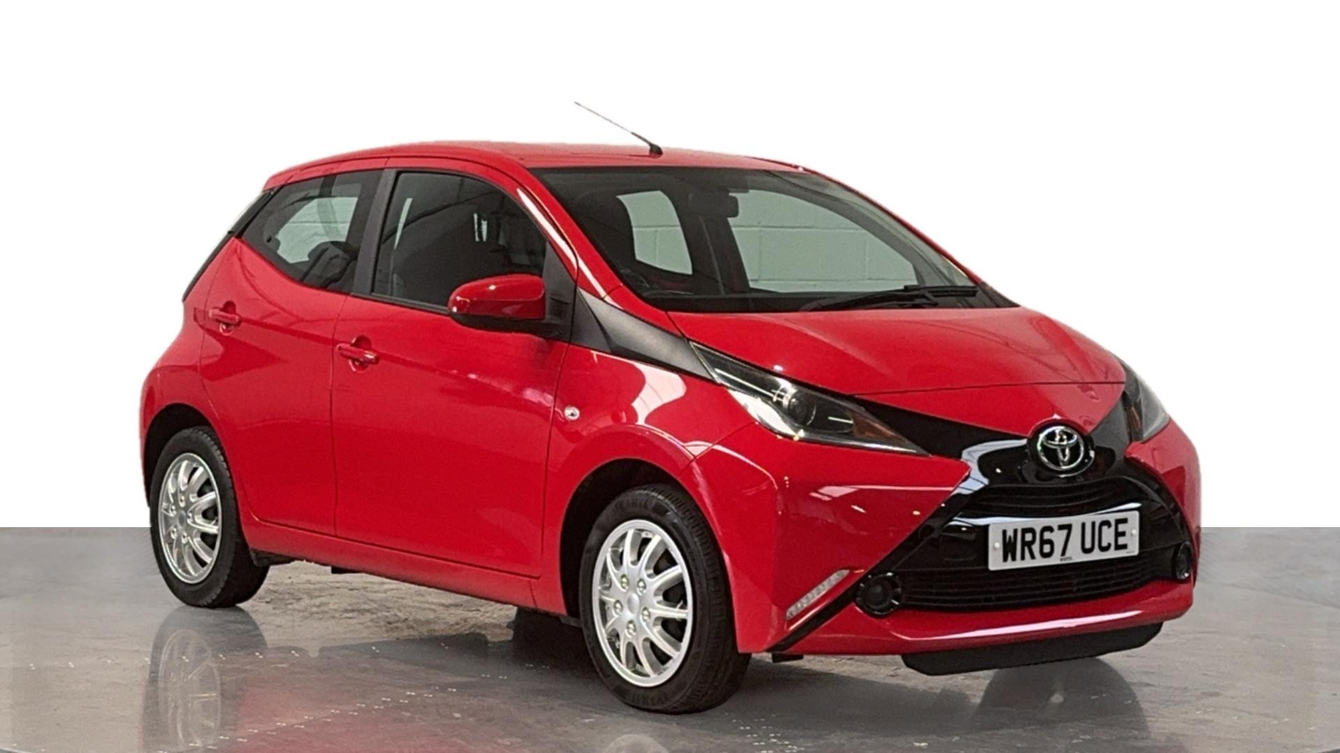 Main listing image - Toyota Aygo