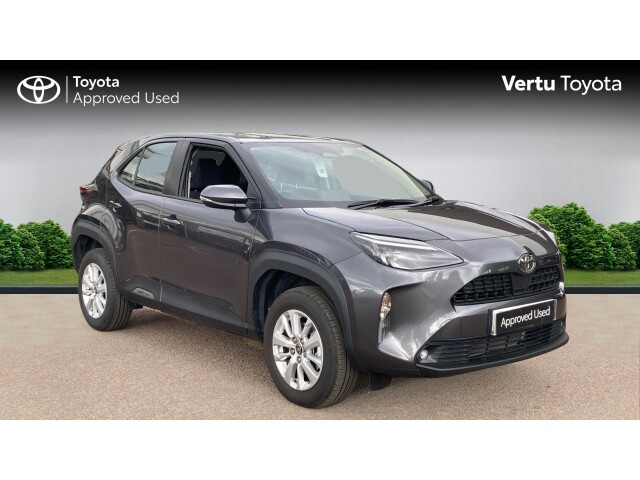 Main listing image - Toyota Yaris Cross