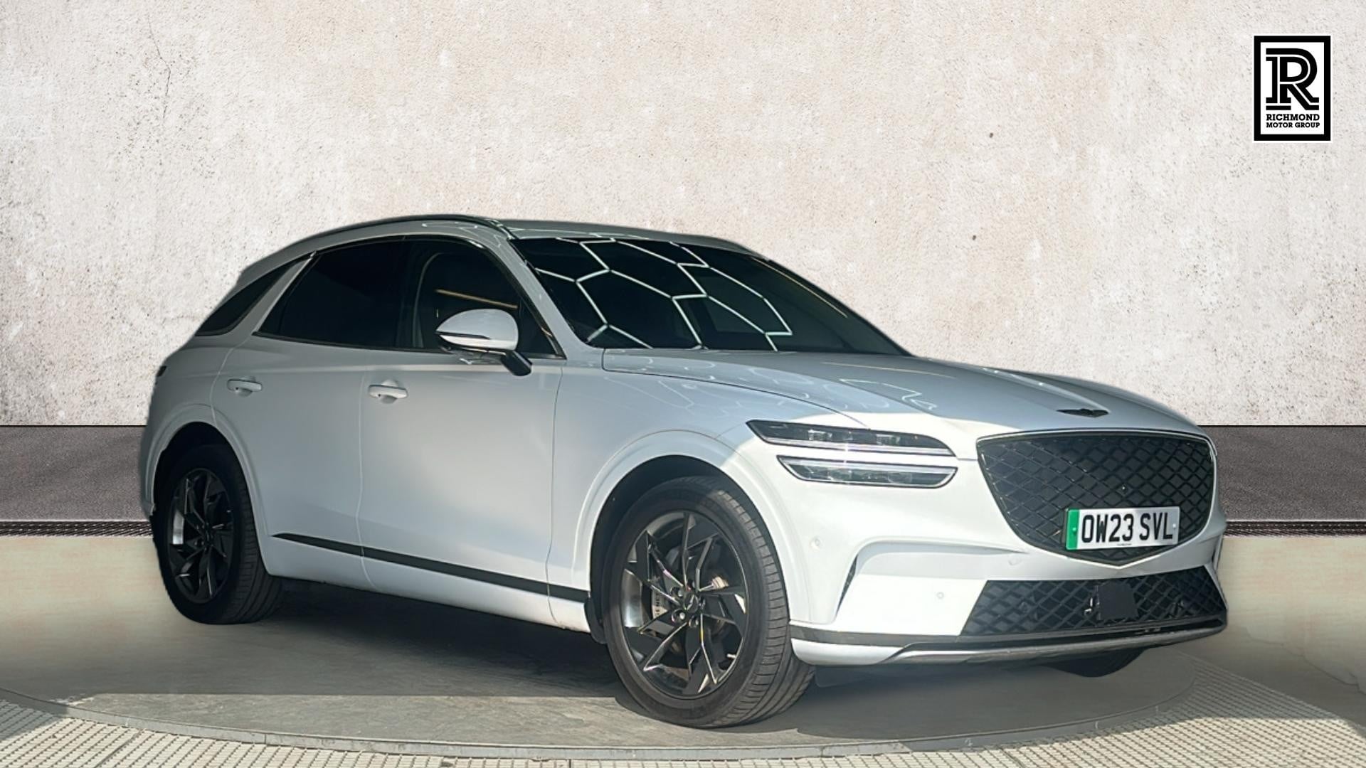 Main listing image - Genesis Gv70