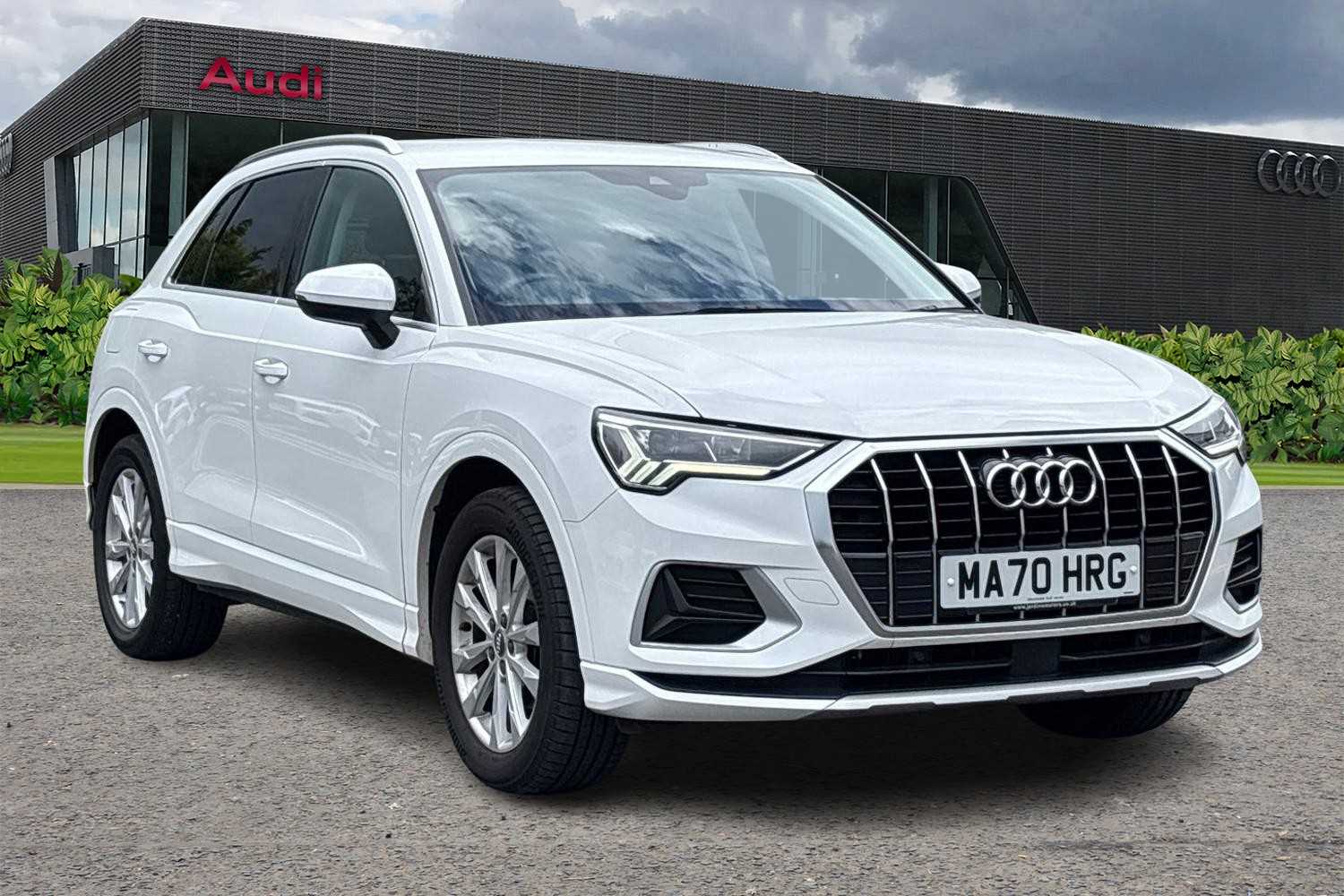 Main listing image - Audi Q3