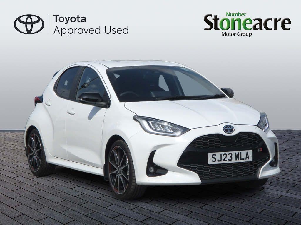Main listing image - Toyota Yaris