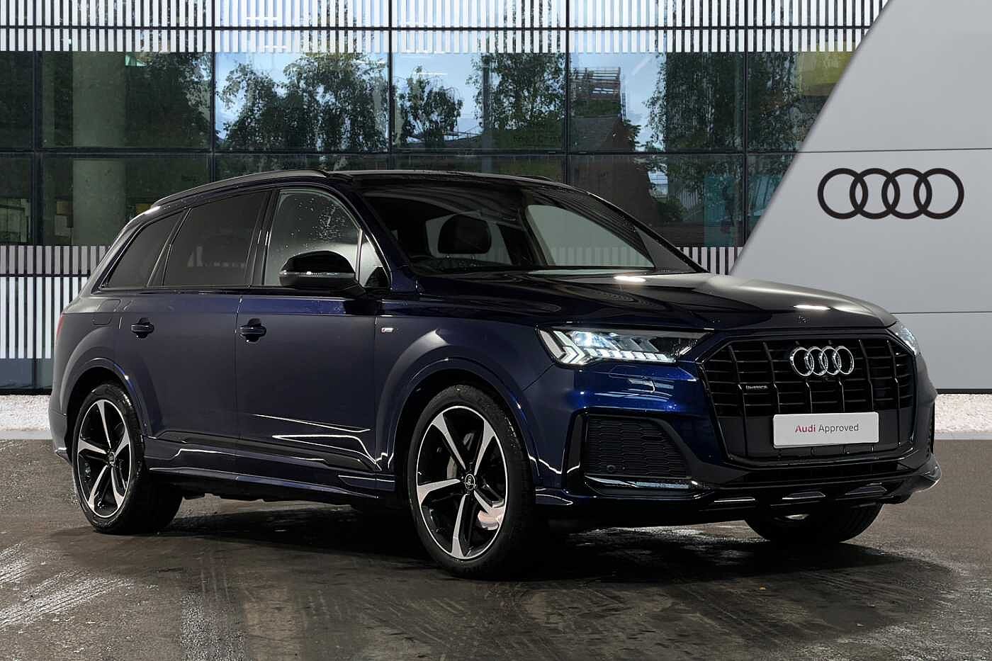 Main listing image - Audi Q7