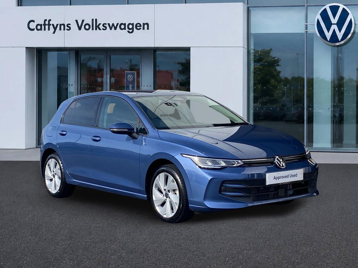 Main listing image - Volkswagen Golf