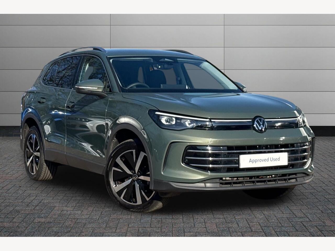 Main listing image - Volkswagen Tiguan