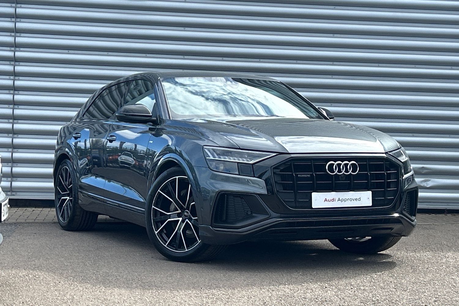Main listing image - Audi Q8