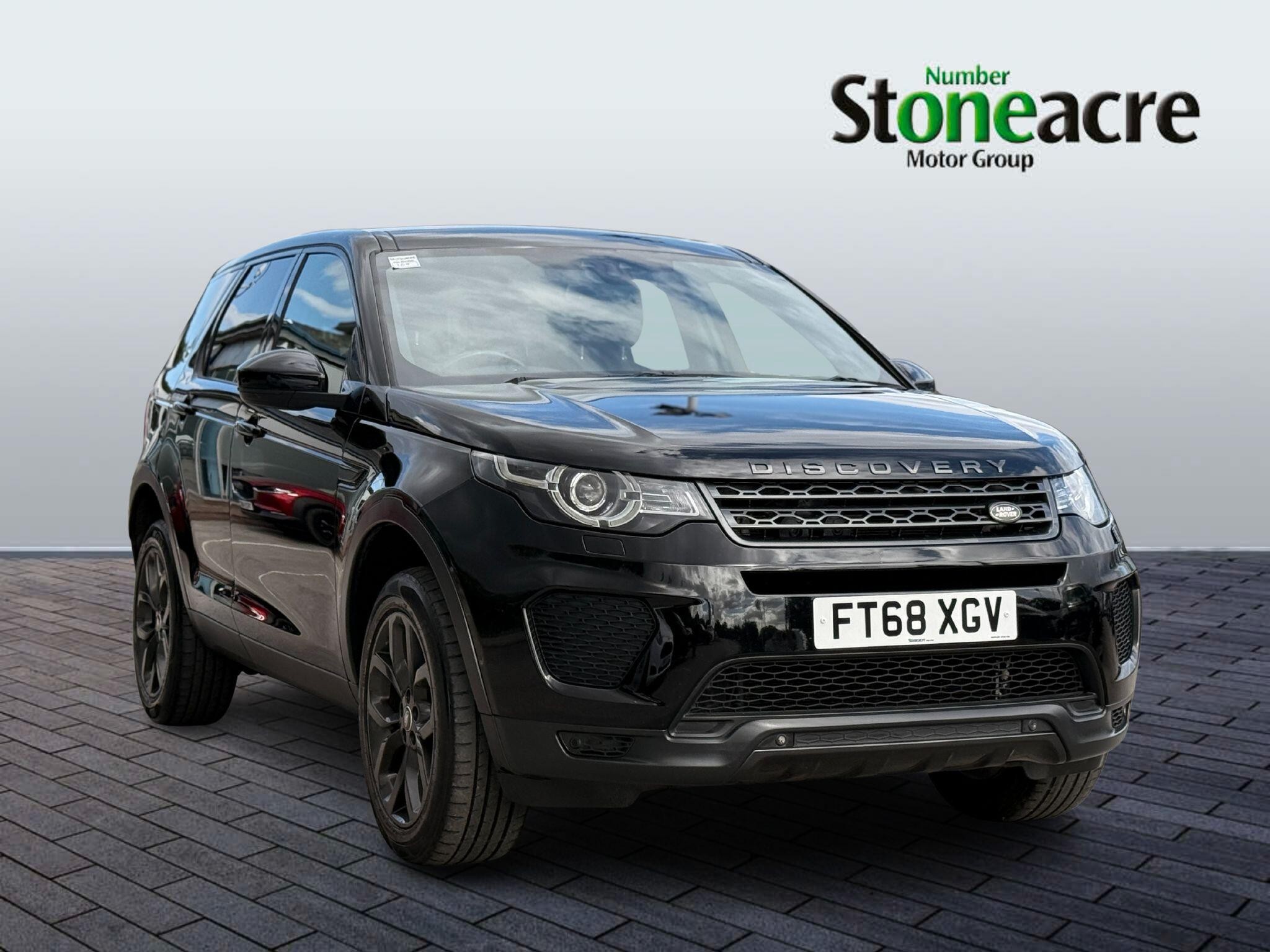 Main listing image - Land Rover Discovery Sport