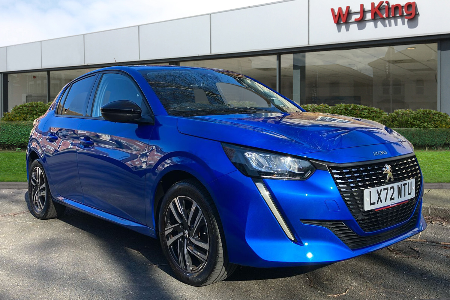Main listing image - Peugeot 208