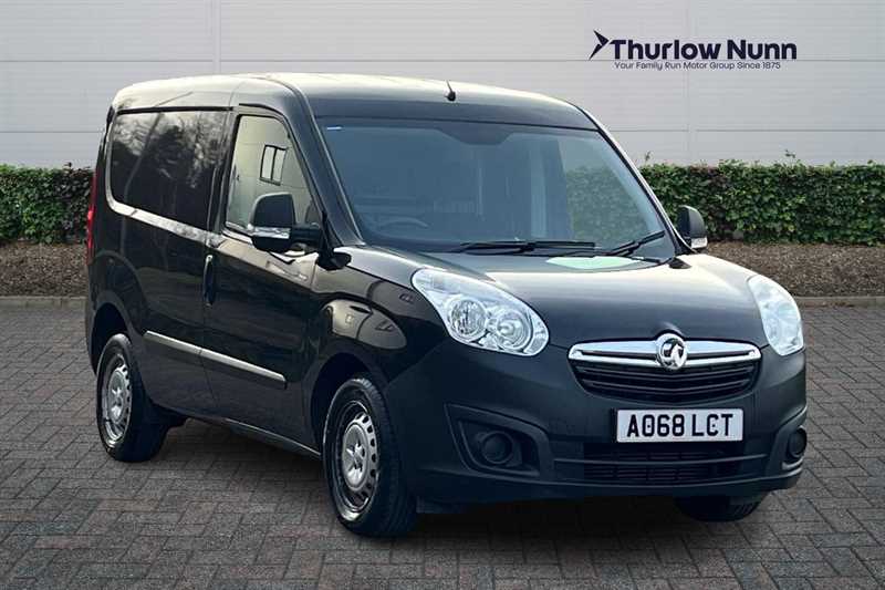 Main listing image - Vauxhall Combo