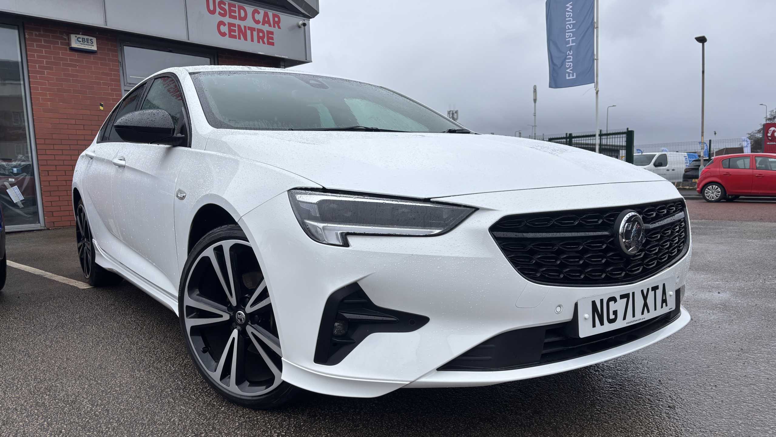 Main listing image - Vauxhall Insignia