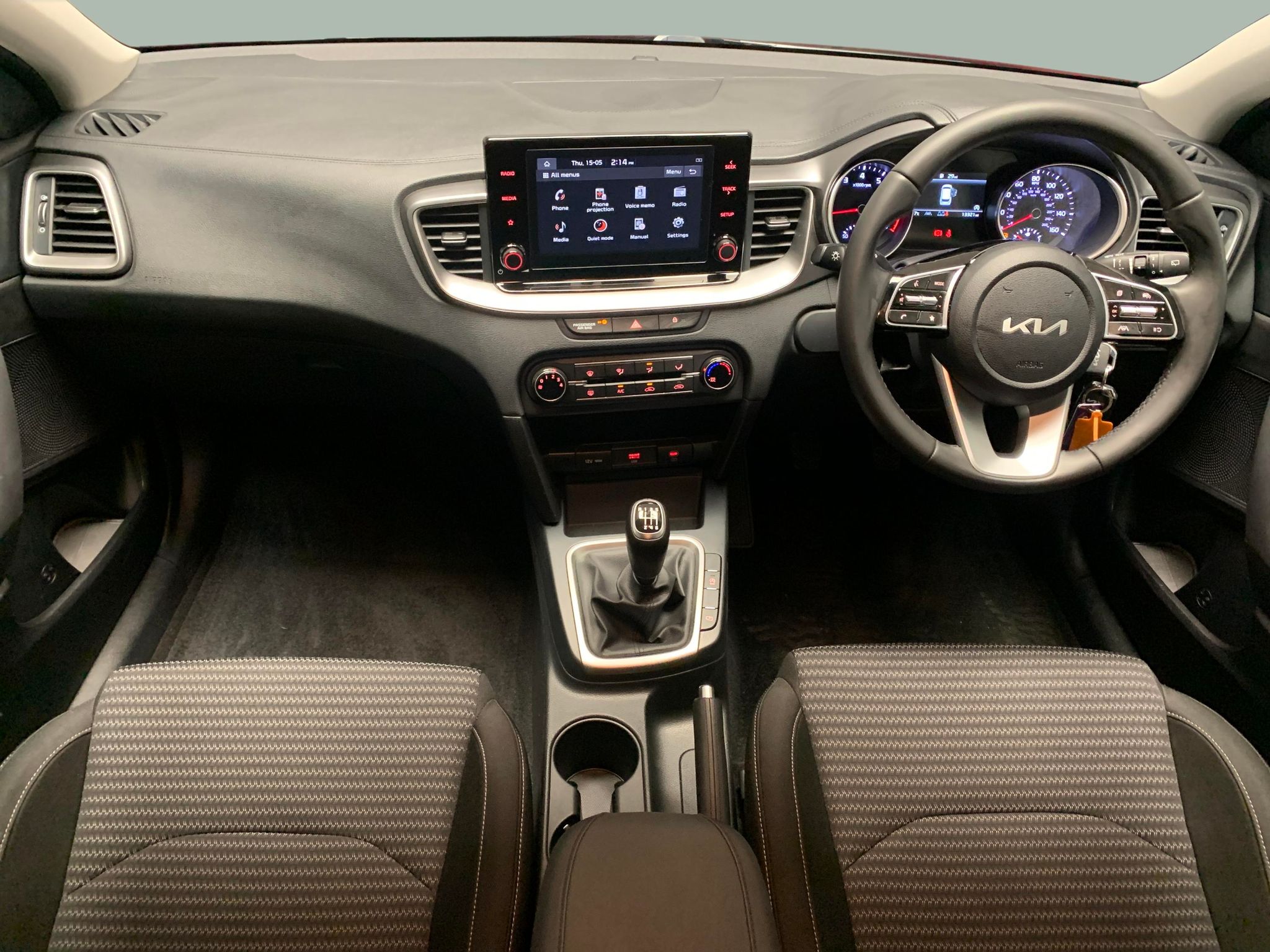 Main listing image - Kia Ceed SW