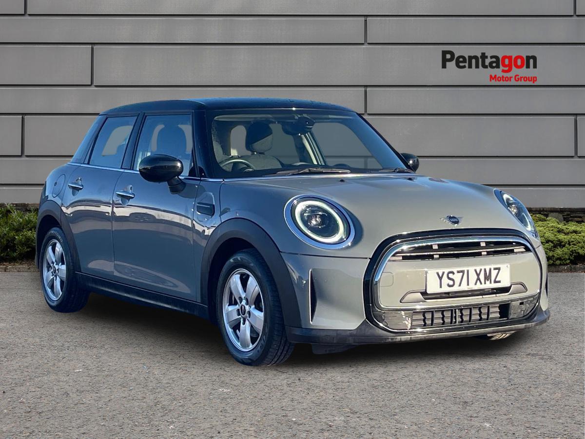 Main listing image - MINI Hatchback 5dr