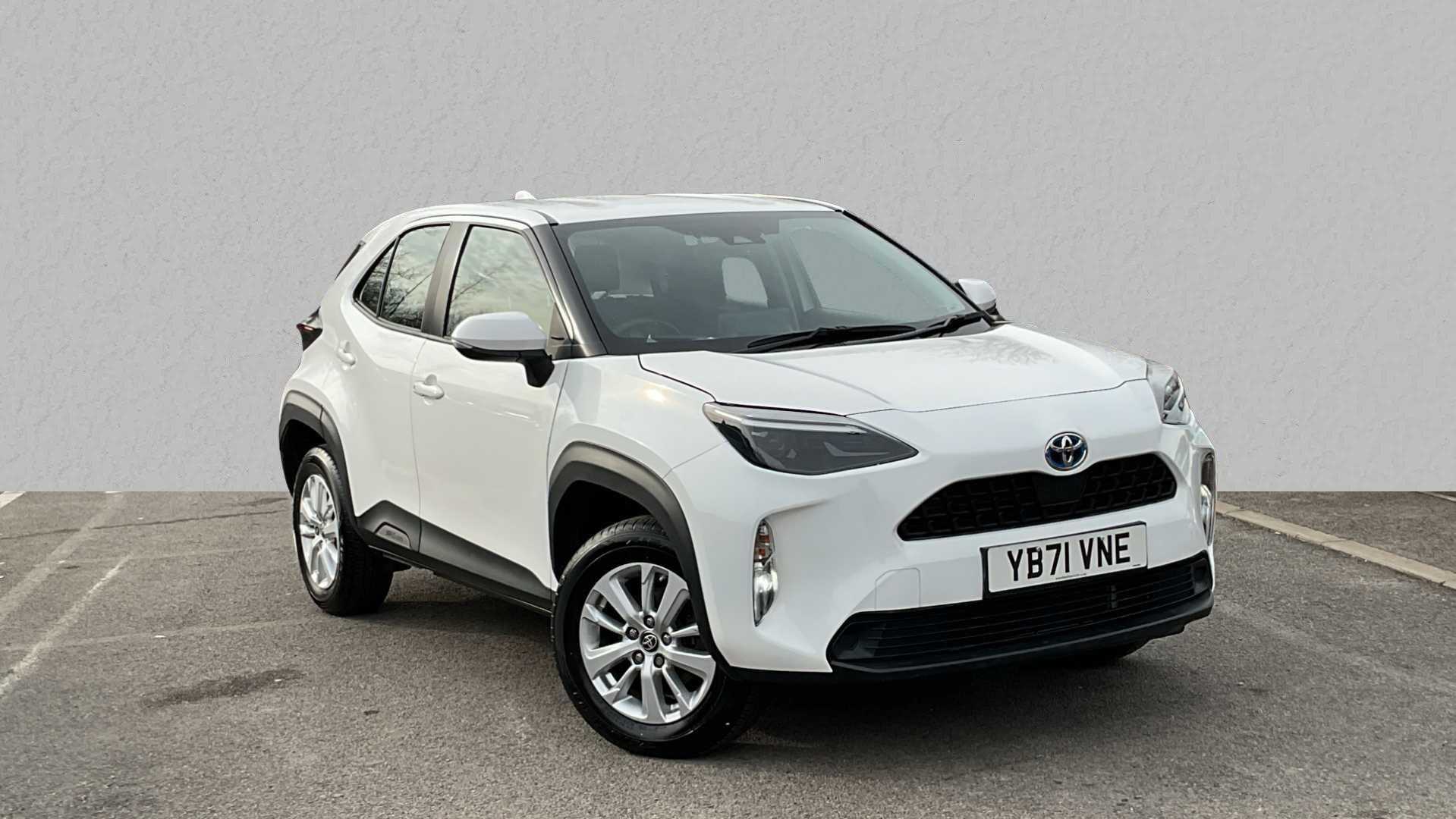 Main listing image - Toyota Yaris Cross