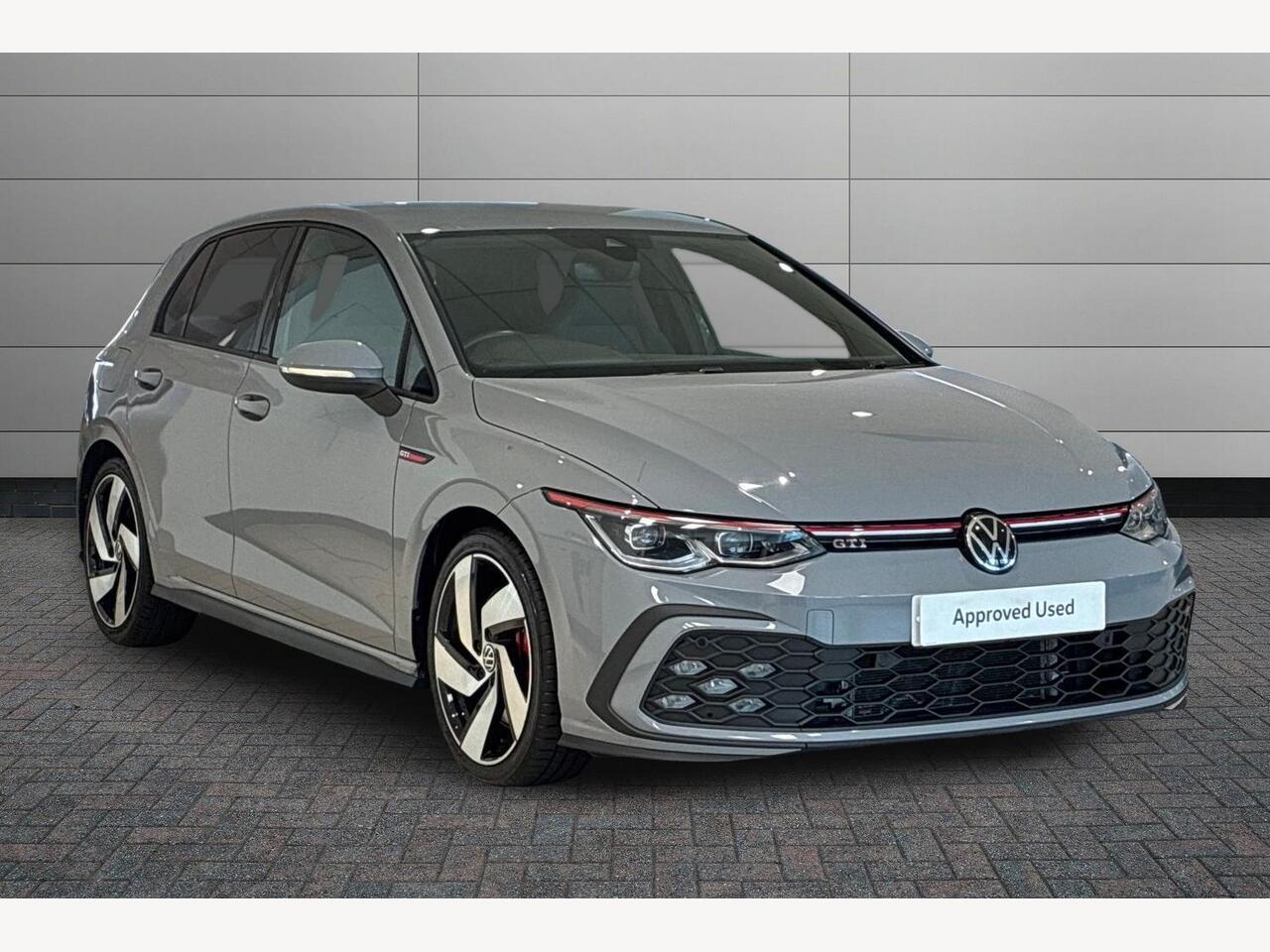 Main listing image - Volkswagen Golf