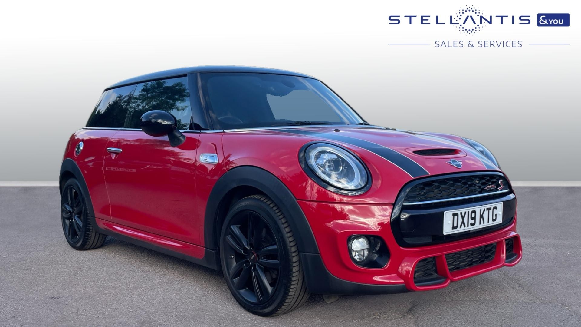 Main listing image - MINI Hatchback