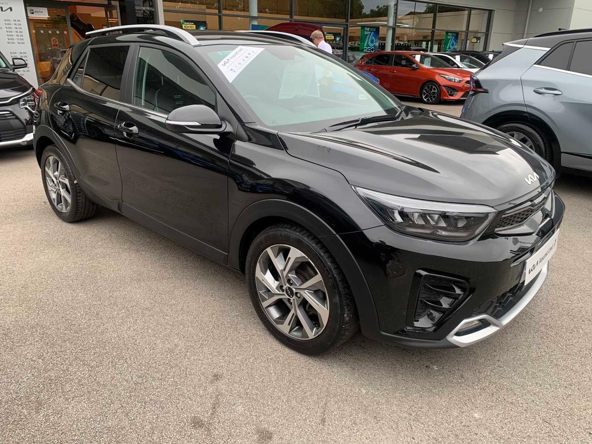 Main listing image - Kia Stonic