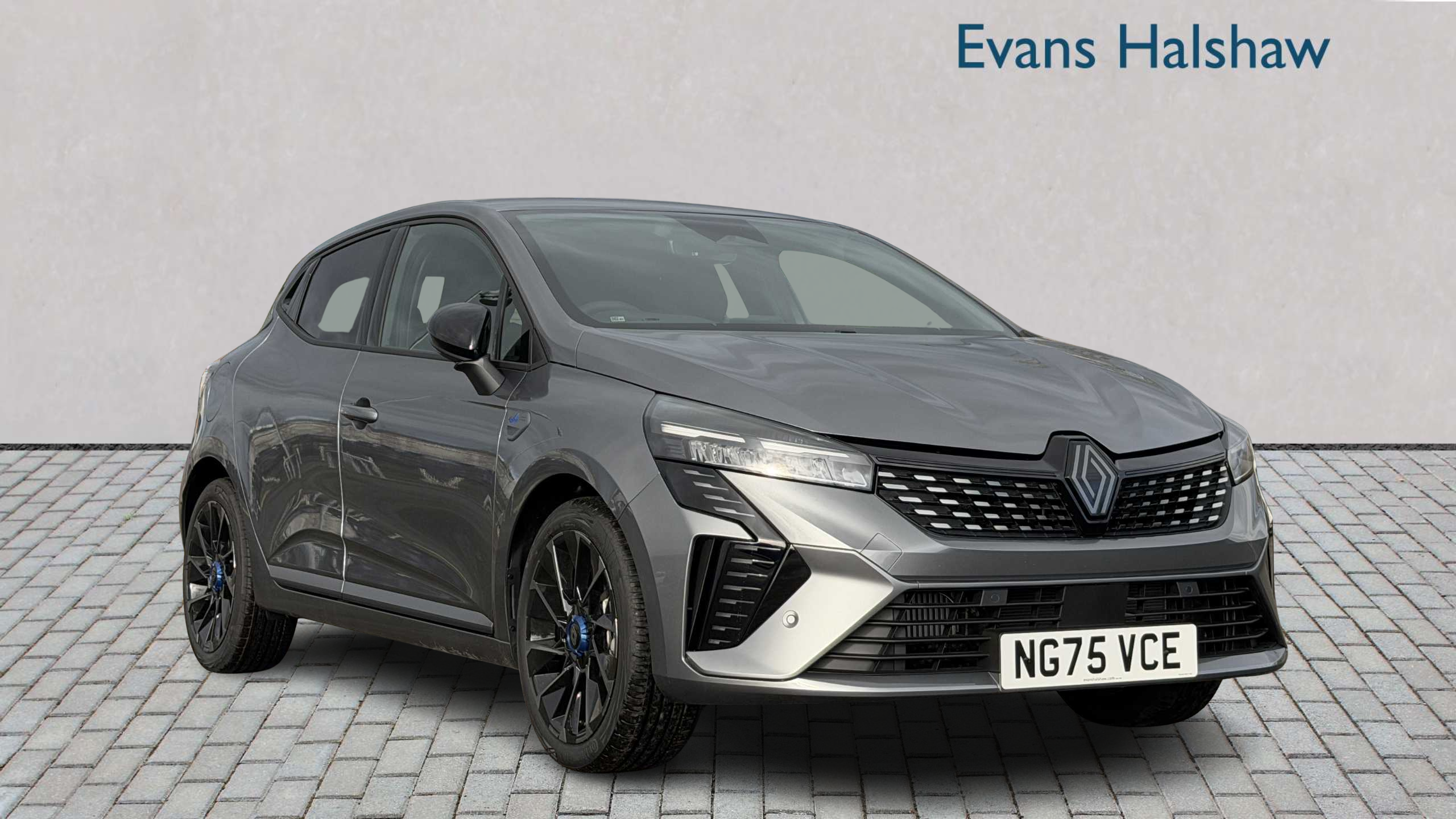 Main listing image - Renault Clio