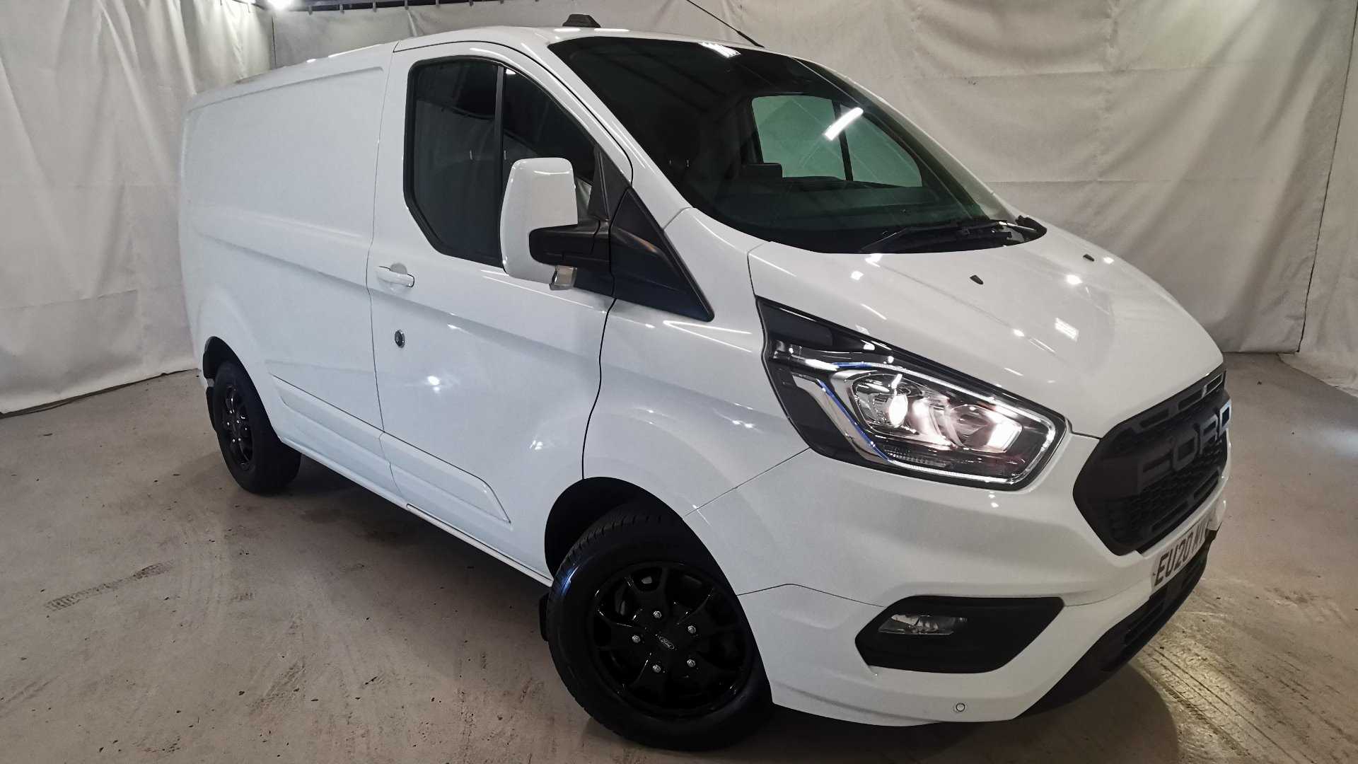 Main listing image - Ford Transit Custom