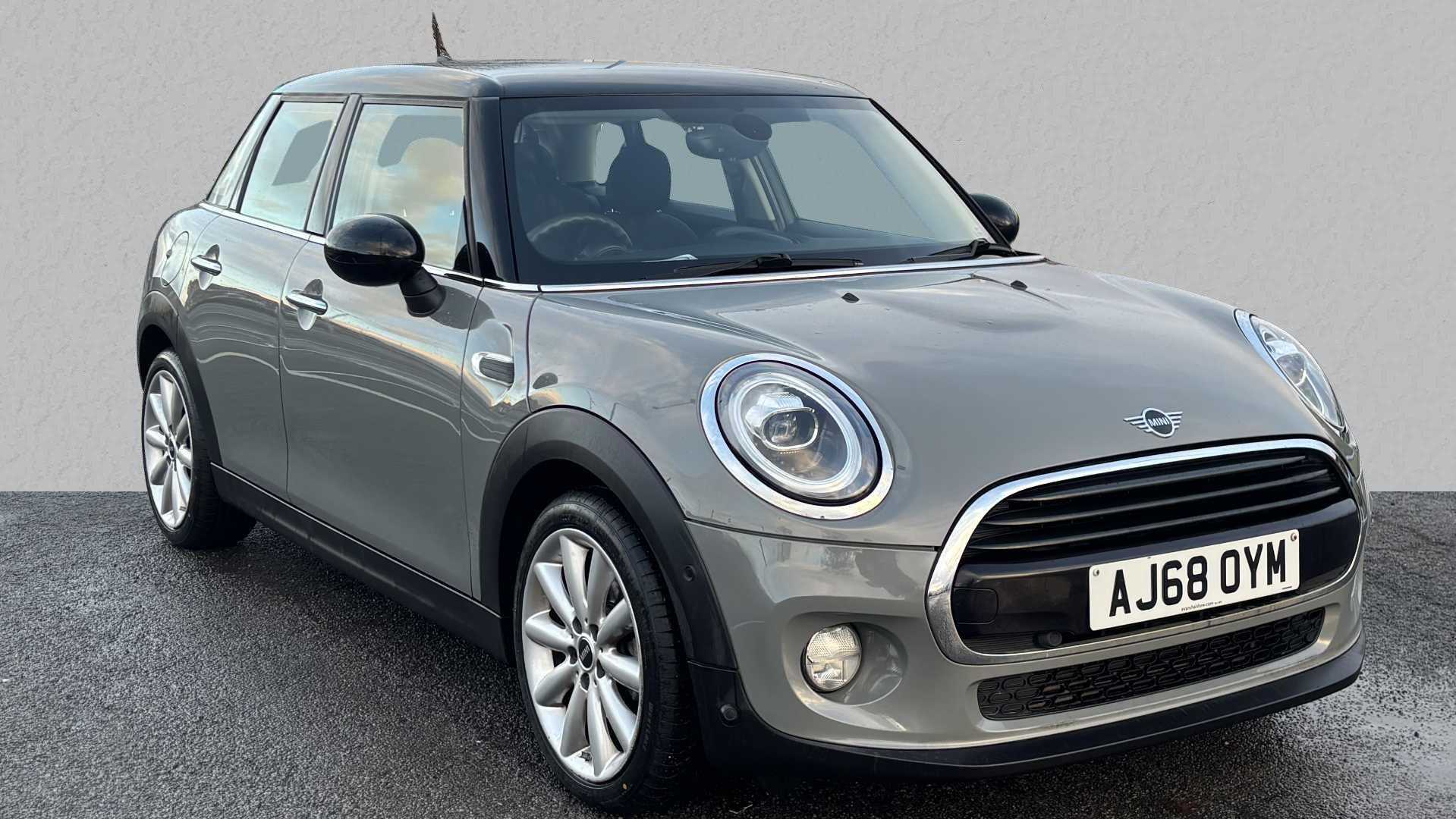 Main listing image - MINI Hatchback 5dr