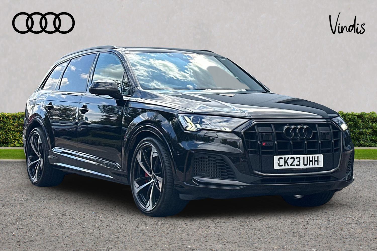 Main listing image - Audi Q7