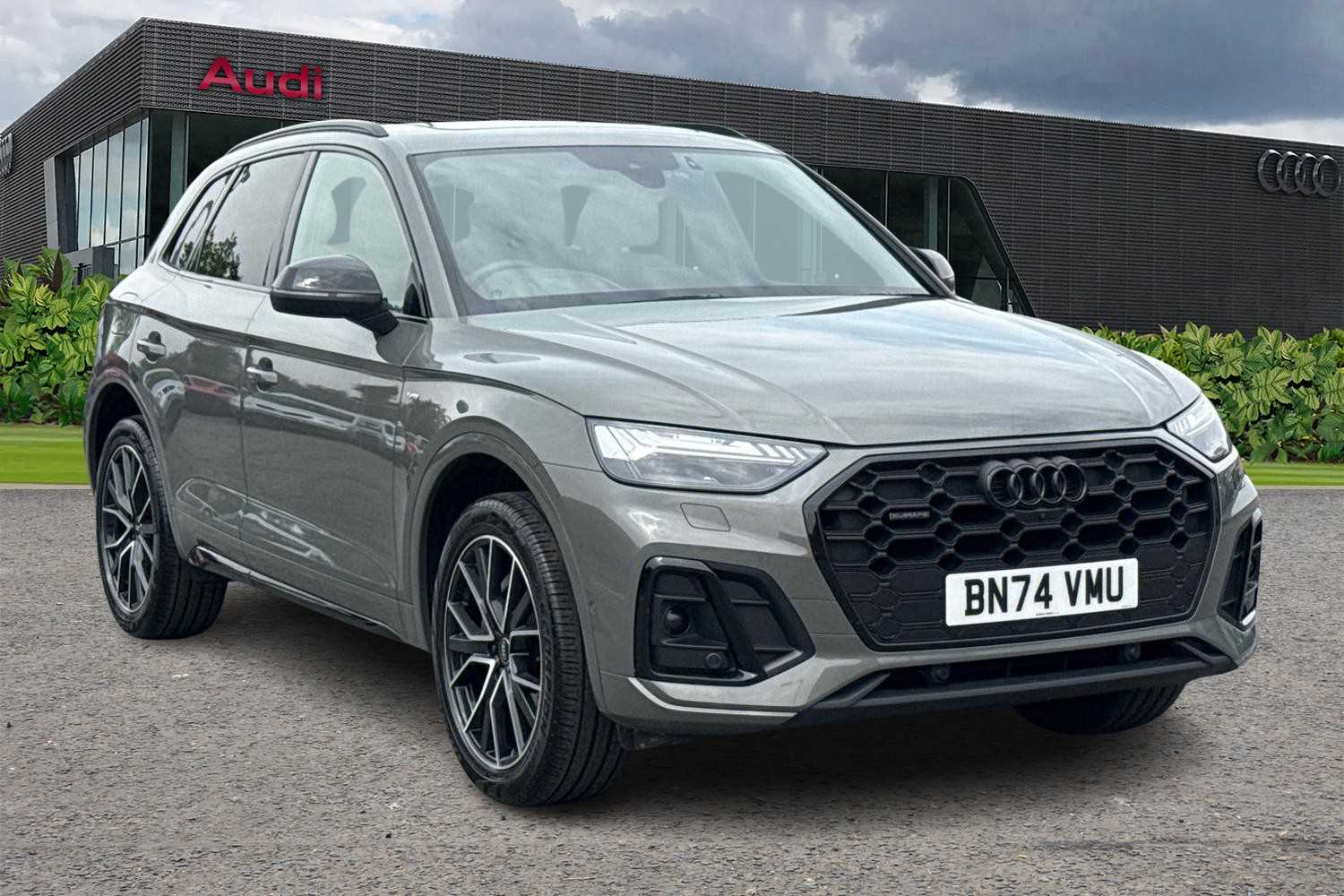 Main listing image - Audi Q5