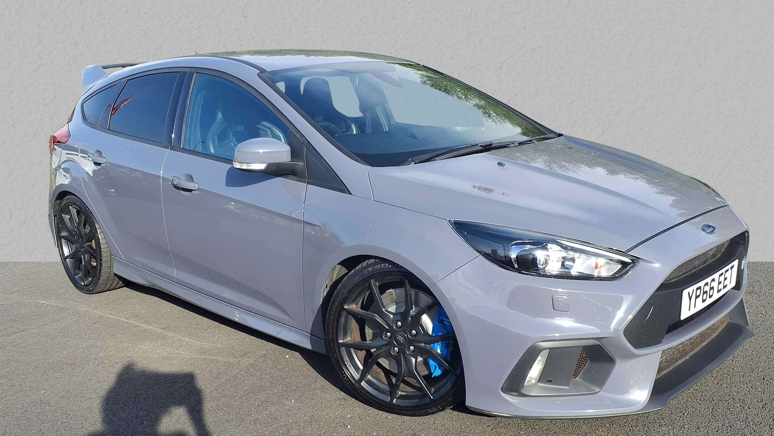 Main listing image - Ford Focus RS