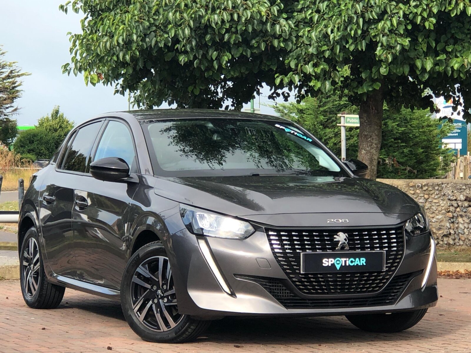 Main listing image - Peugeot 208